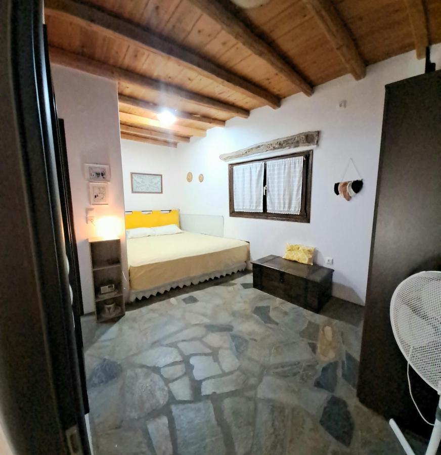 Traditional House Paros Sarakiniko  Exterior photo